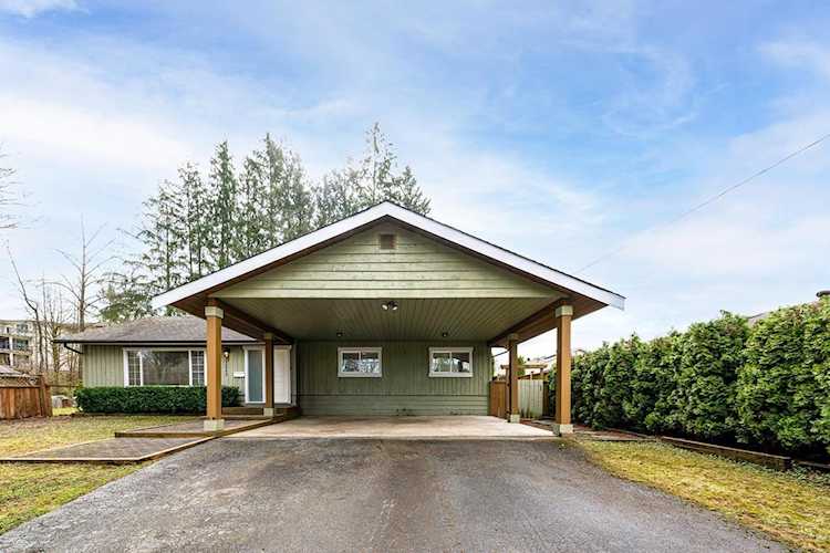 22332 124 Avenue Maple Ridge, BC V2X 4J5