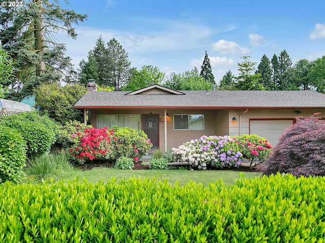10933 SE Tibbetts ST Portland, OR 97266