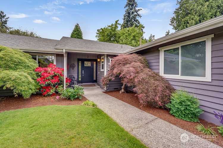 11324 NE 148th St Kirkland, WA 98034