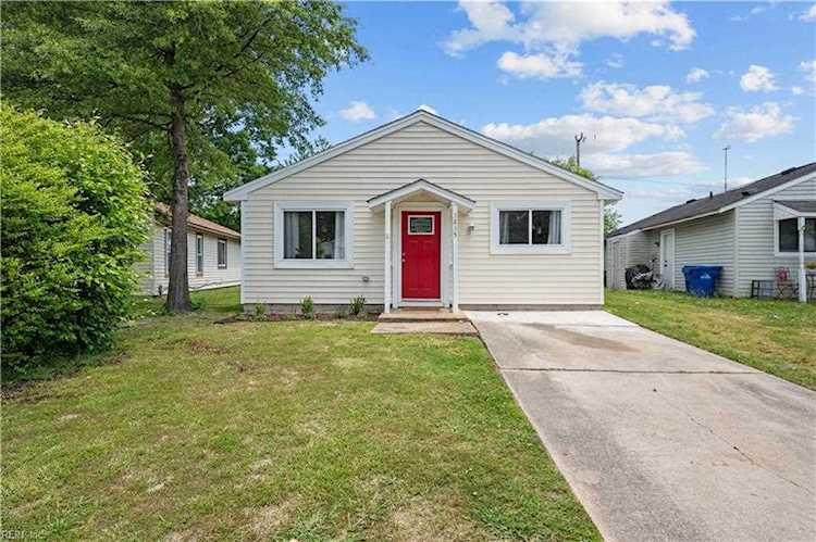 3835 Sugar Creek Circle Portsmouth, VA 23703