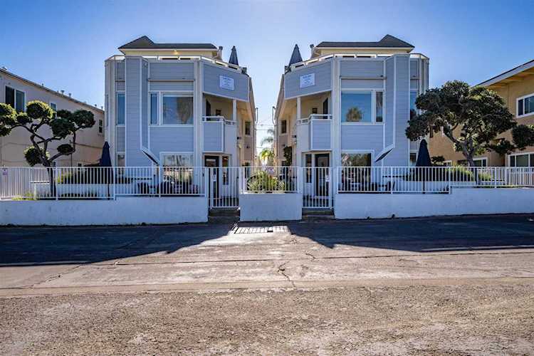 725-727 San Fernando Pl San Diego, CA 92109