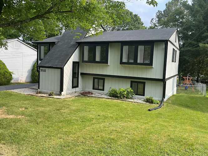 7111 Crosstimbers Roanoke, VA 24019