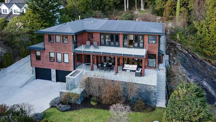 4742 Caulfeild Drive West Vancouver, BC V7W 1G5