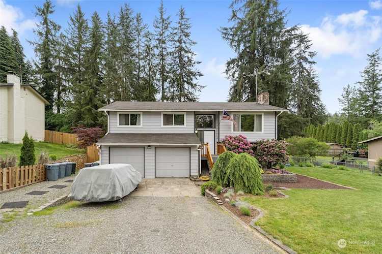 22413 SE 321st St Kent, WA 98042