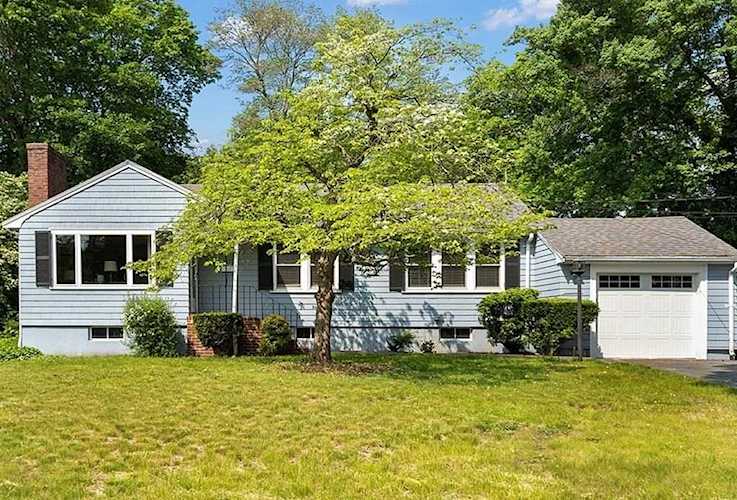 97 Greenwood Street Wakefield, MA 01880