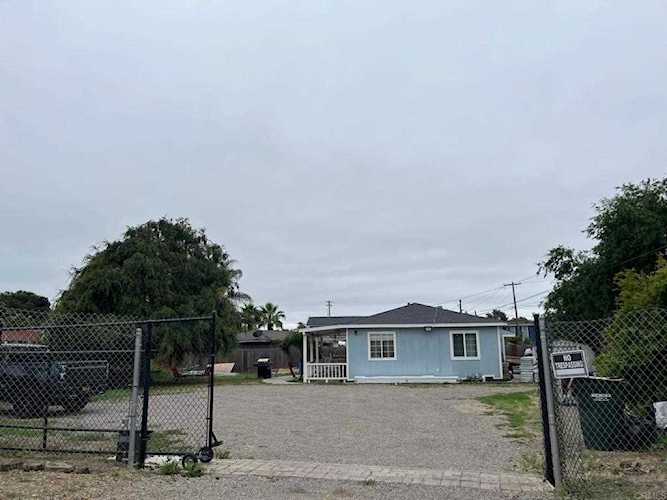 108 East Dr Vista, CA 92083
