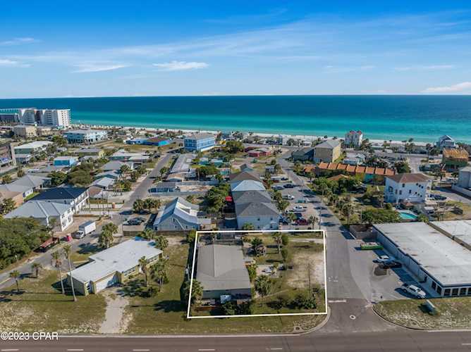 601 Dogwood St Panama City Beach, FL 32407