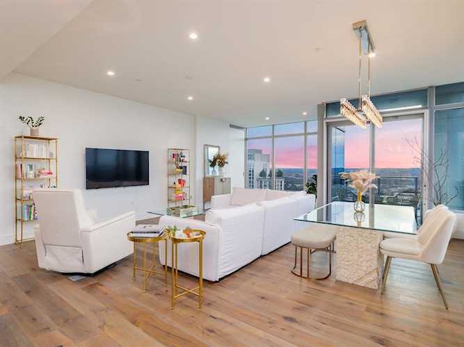 501 West Ave #3404 Austin, TX 78701