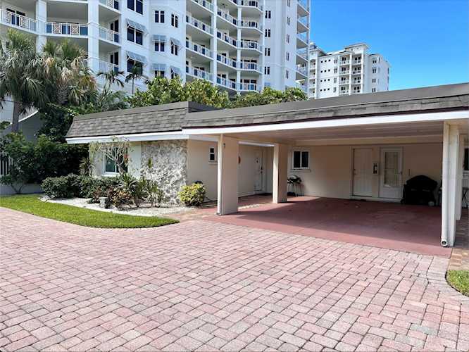 1900 Benjamin Franklin Dr #VILLA1 Sarasota, FL 34236