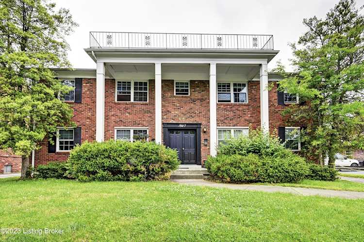 1807 Bashford Manor Ln Louisville KY 40218 MLS1637160