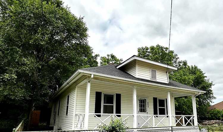 2816 NE Hancock Roanoke, VA 24012
