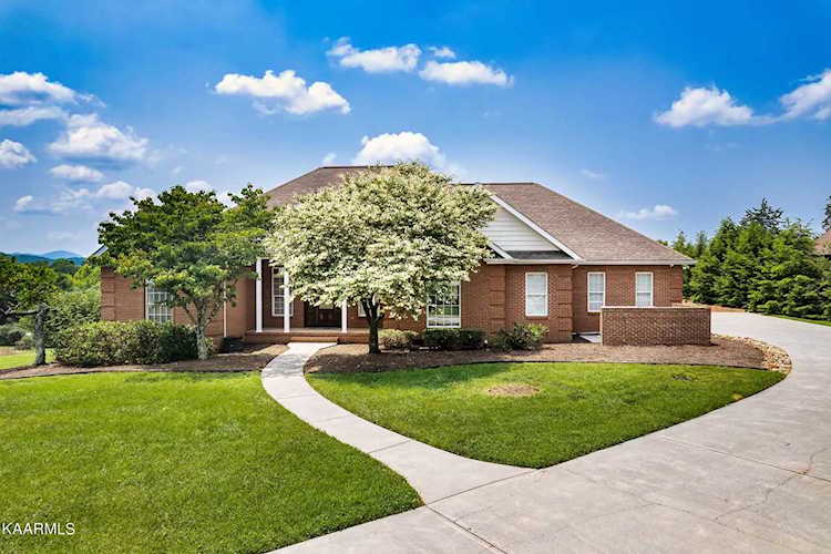 1557 Mint Meadows Dr Maryville, TN 37803