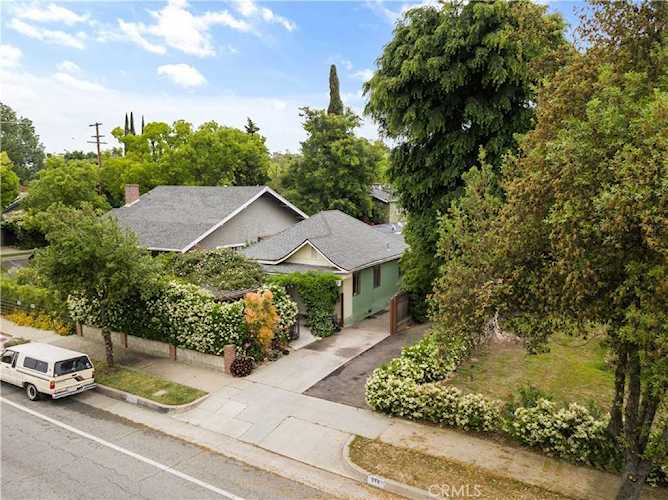 808 S Los Robles Ave Pasadena, CA 91106