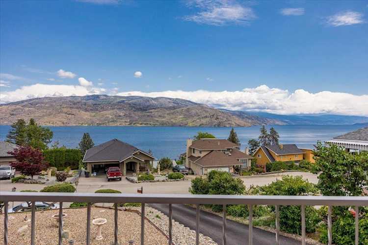 6514 Ferguson Place Peachland, BC V0H1X7