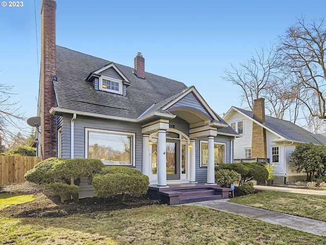 3112 NE Knott ST Portland, OR 97212