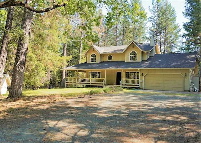 7414 Redthorne Rd Rogue River, OR 97537