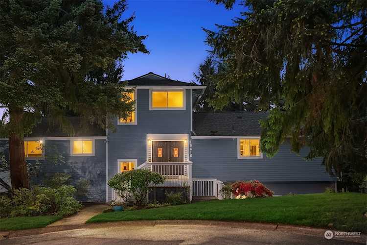 18616 65th Ct NE Kenmore, WA 98028