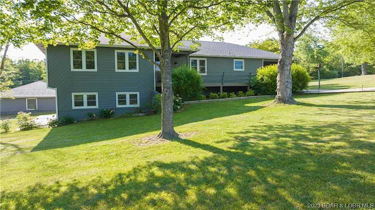 543 Sunny Slope Dr Camdenton, MO 65020