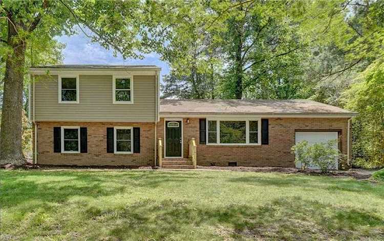 5305 Greenbrook Dr Portsmouth, VA 23703