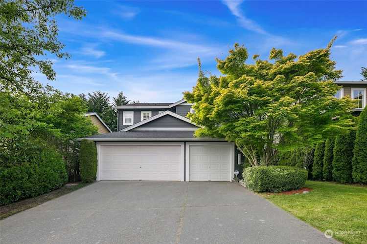 24024 SE 11th Place Sammamish, WA 98075