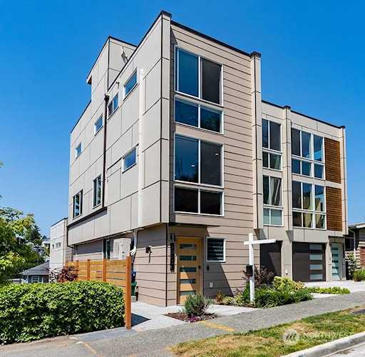 5045 38th Ave SW #C Seattle, WA 98126