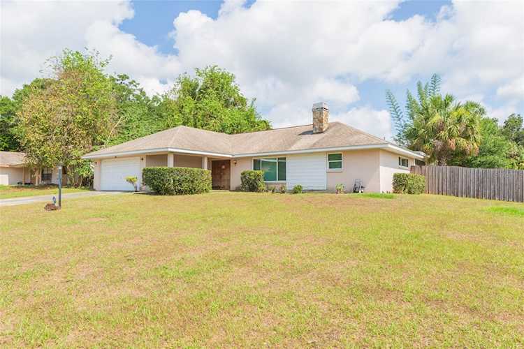 4510 Mohican Trl Valrico, FL 33594