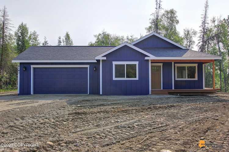 8085 S Knik Knack Mud Shack Rd Wasilla, AK 99623