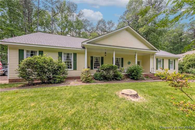 111 Royal North Devon Williamsburg, VA 23185