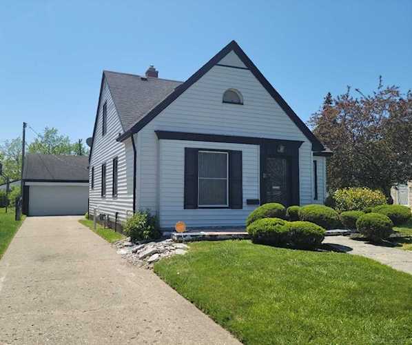23610 E Scott Blvd. Clinton Township, MI 48036