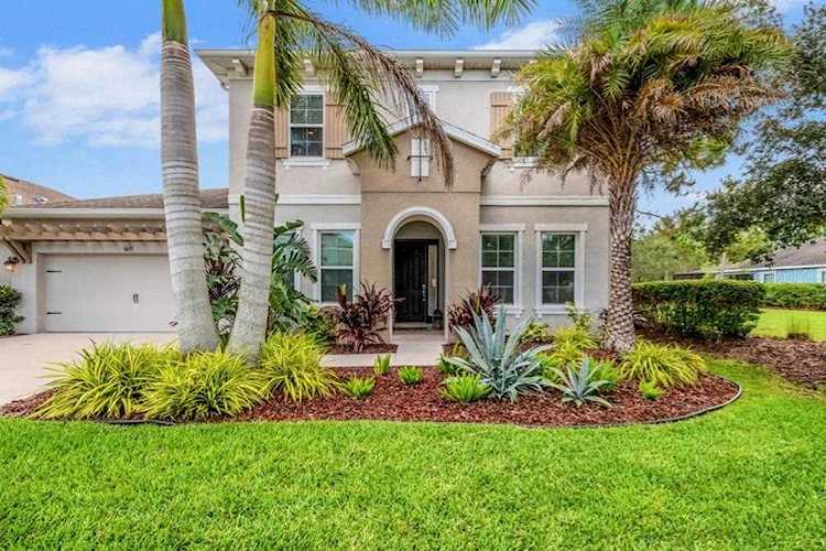 6635 Current Dr Apollo Beach, FL 33572