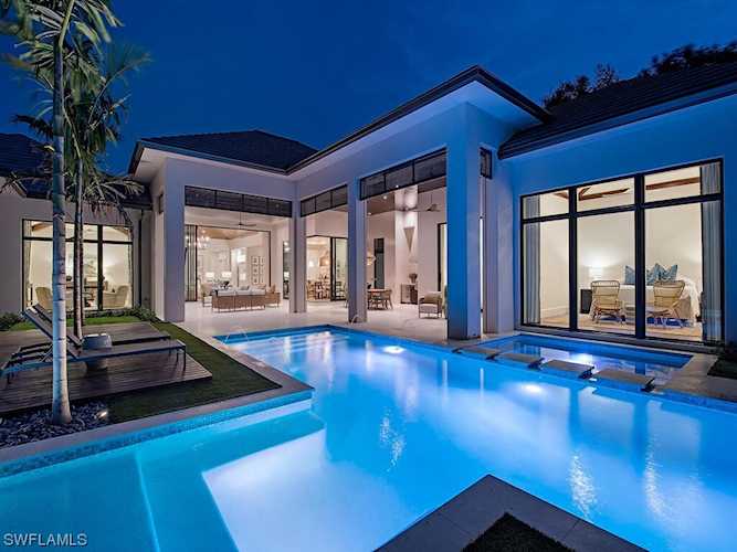473 Banyan Blvd Naples, FL 34102