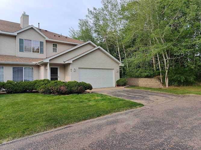 43 Landau Alcove Woodbury, MN 55125