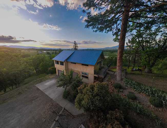 345 Carmen Rd Talent, OR 97540