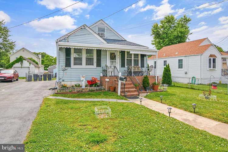 418 Lorraine Ave Essex, MD 21221