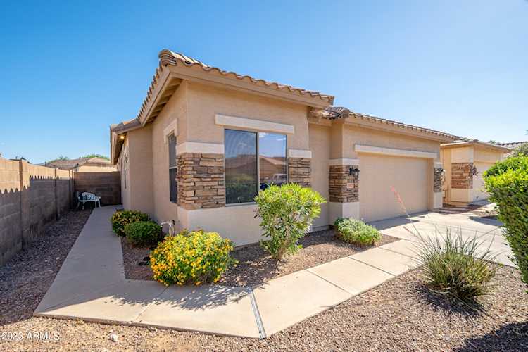 16923 W Lundberg Street Surprise, AZ 85388 | MLS 6560736 Photo 1