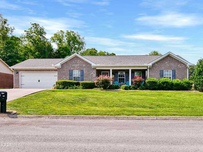 7631 Freedom Ln Corryton, TN 37721