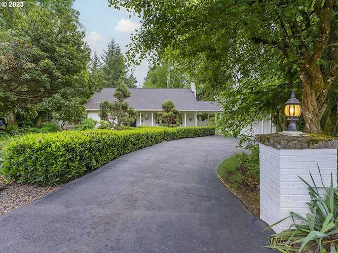 2828 SW Sunset BLVD Portland, OR 97239