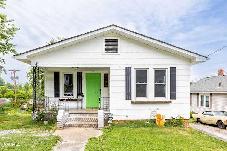 917 Cherokee St Maryville, TN 37804