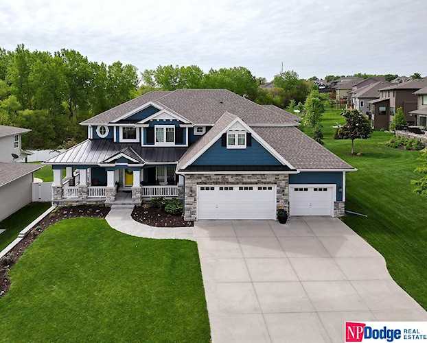 18407 Jones St Elkhorn, NE 68022