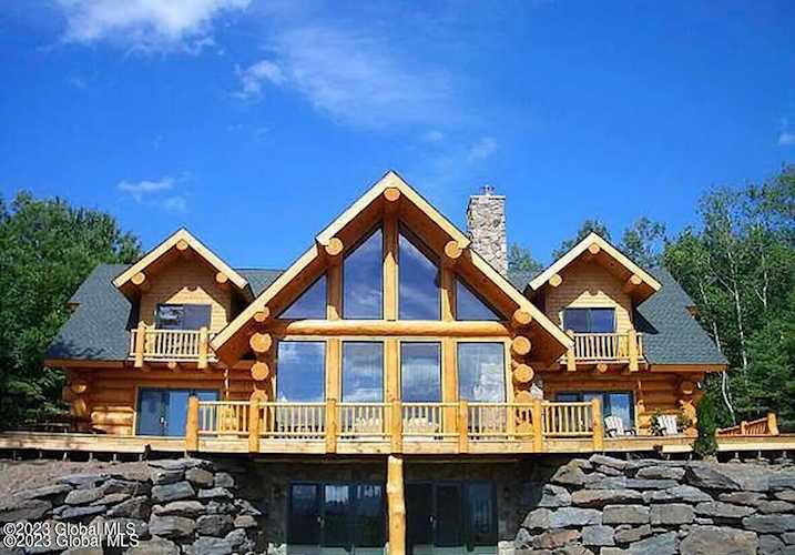 21 Sundance Dr Windham, NY 12496