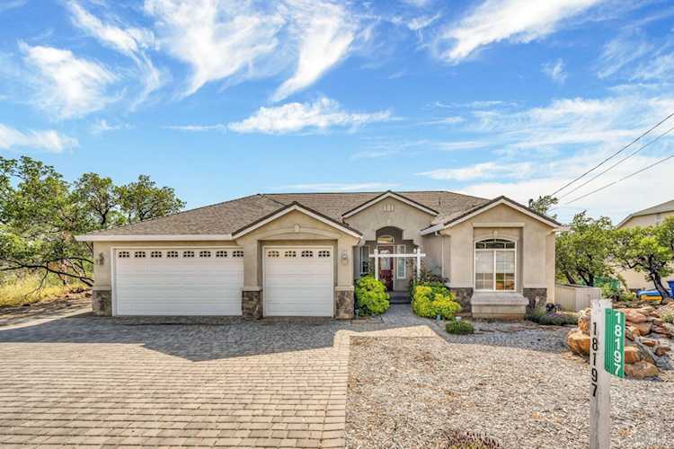 18197 North Shore Drive Hidden Valley Lake, CA 95467