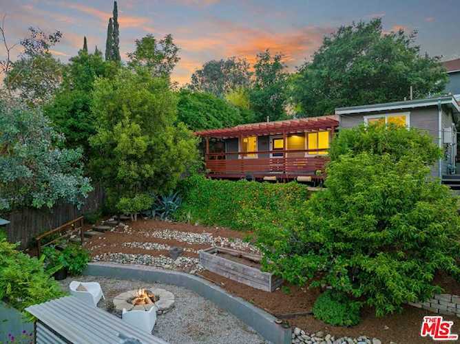 911 Crestwood Terrace Los Angeles, CA 90042