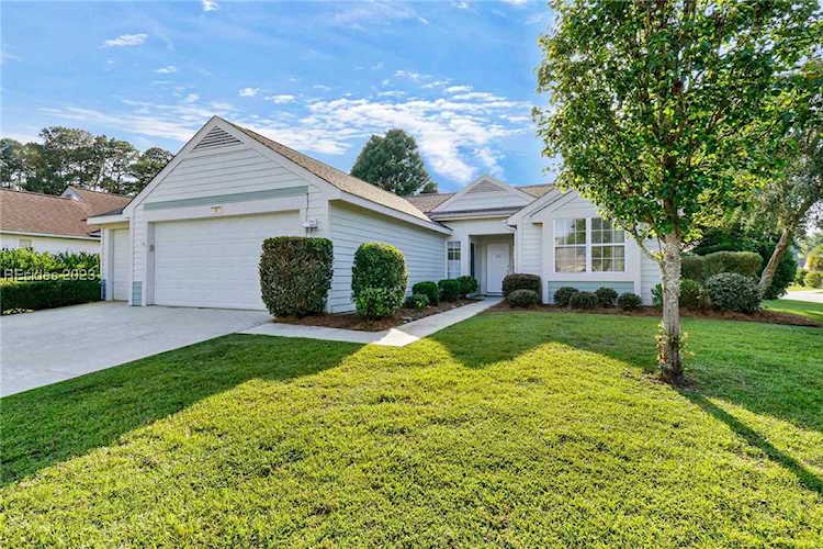 2 Poyas Dr Bluffton, SC 29909
