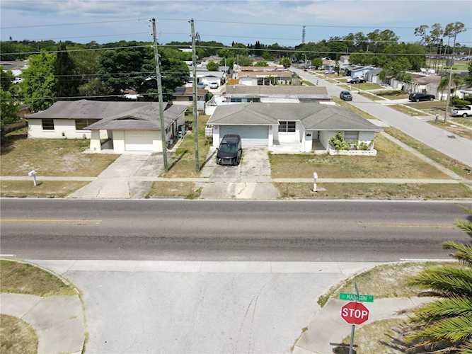 4935 Madison St New Port Richey, FL 34652