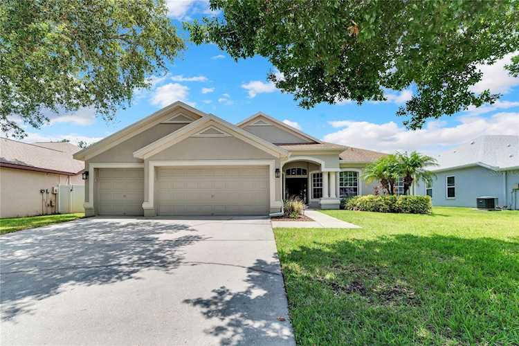 2740 Durant Trails Blvd Dover, FL 33527
