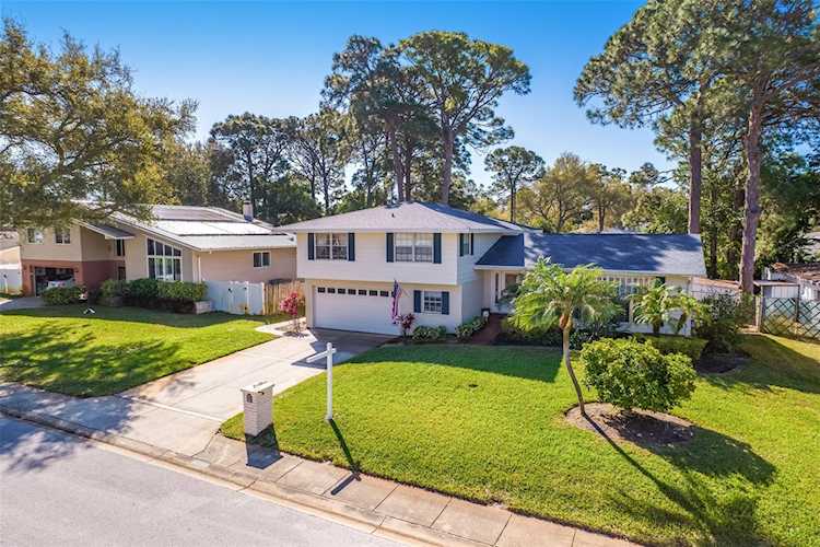 14180 85th Ave N Seminole, FL 33776