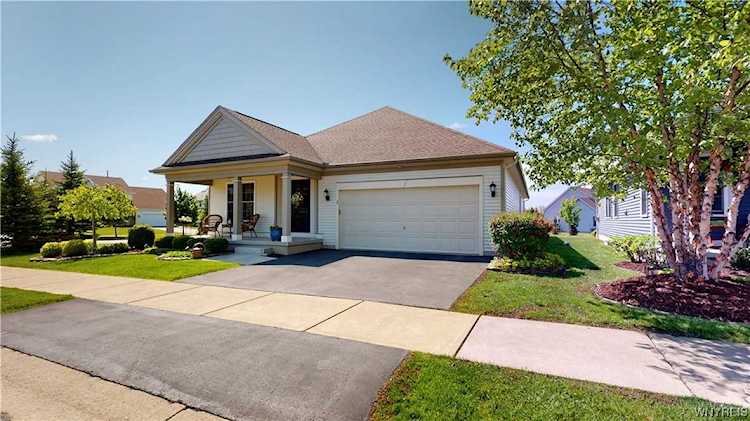 2 Kent Place Lancaster, NY 14086