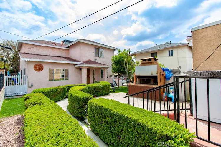2672 Roseview Ave Los Angeles, CA 90065