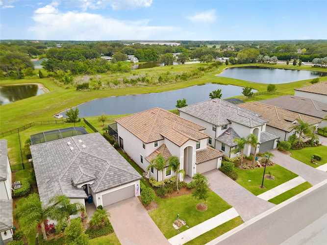 11106 Copperlefe Dr Bradenton, FL 34212