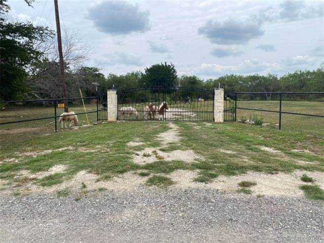 167 Vickie Lane Gunter, TX 75058